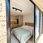 Marthinis Luxury Suites